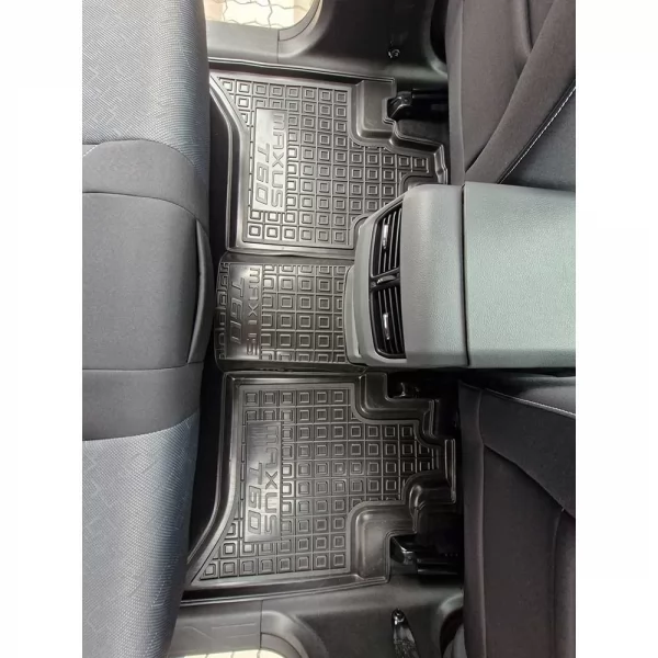 Килимки салону поліуретанові MAXUS MAXUS T60 - 5