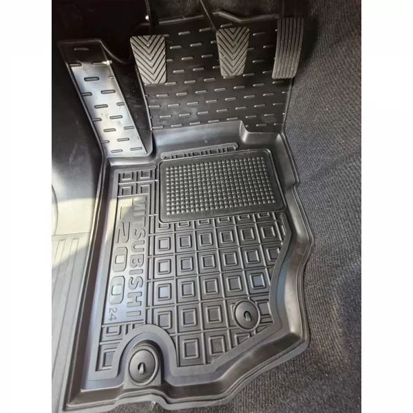 Килимки салону поліуретанові  MITSUBISHI (Міцубісі) L200 Triton Ultimate (2024>)  - 2