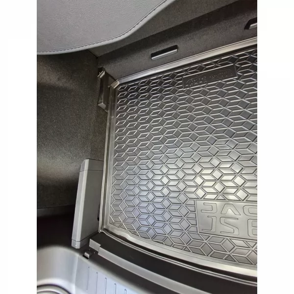 Килимки багажнику поліуретанові (нижня полиця) JAC (Джак) JS6 - 2