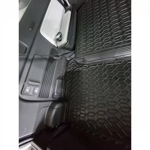 Килимок багажнику полiуритановий (задній) RIVIAN R1/S (2021>) (7місць)  - 1