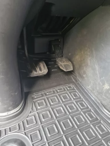 Килимки салону полiуритановi IVECO (Івеко) TRAKKER - 7