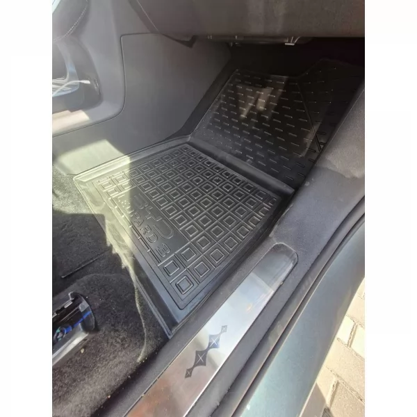 Килимки салону полiуритановi (водій/пасажир) BYD (БіАйДі) LEOPARD 3 - 7