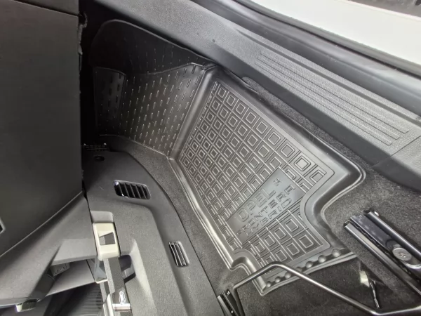 Polyurethane interior mats         OPEL Frontera (2025-) (hybrid) - 2