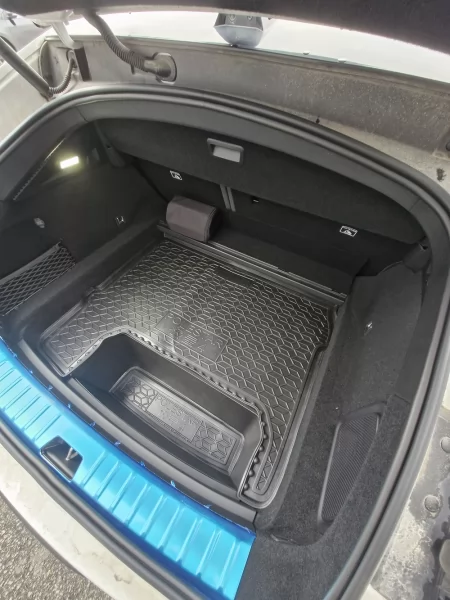 Килимок багажнику полiуритановий (нижня полиця)     POLESTAR  (Полістар) Polestar 4