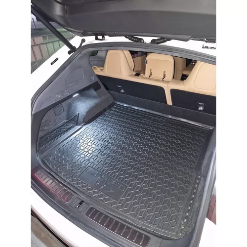 Polyurethane trunk mats (upper shelf) without LUXEED R7