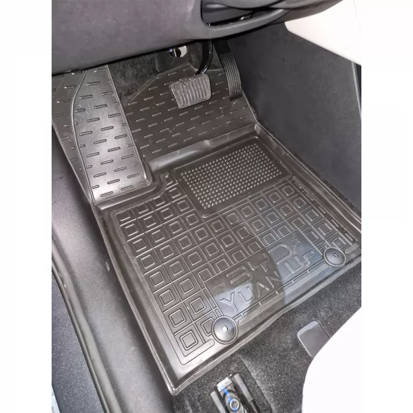 Килимки салону поліуретанові                BYD (БіАйДі) Yuan Up