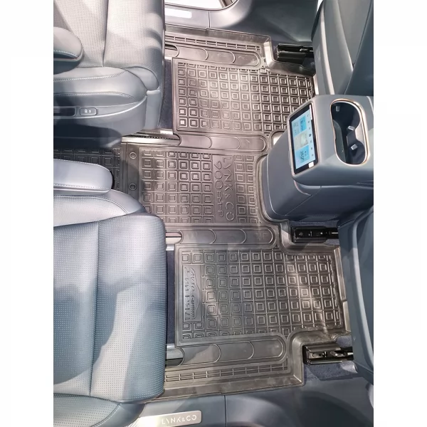 Килимки салону поліуретанові 2-й, 3-й ряд) салон з 2-х частин LYNK & CO 900 Em-P