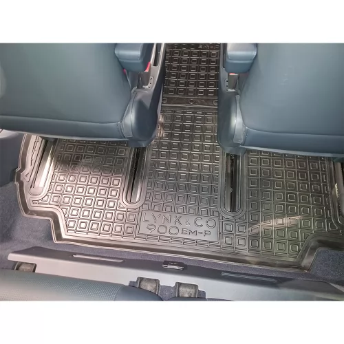 Килимки салону поліуретанові 2-й, 3-й ряд) салон з 2-х частин LYNK & CO 900 Em-P - 2