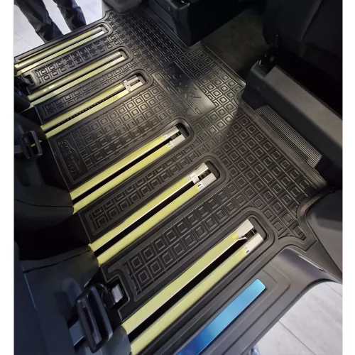 Custom (Tourneo) Passenger Polyurethane Floor Mats – 2-Piece Set (8-Seater) FORD Custom (Transit/Tourneo) (2024>) 1+1 - 8