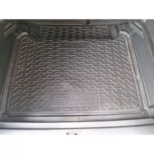 Polyurethane trunk mats SEAT Leon (2021) (ДВЗ)  - 1