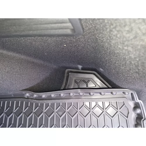 Polyurethane trunk mats SEAT Leon (2021) (ДВЗ)  - 3