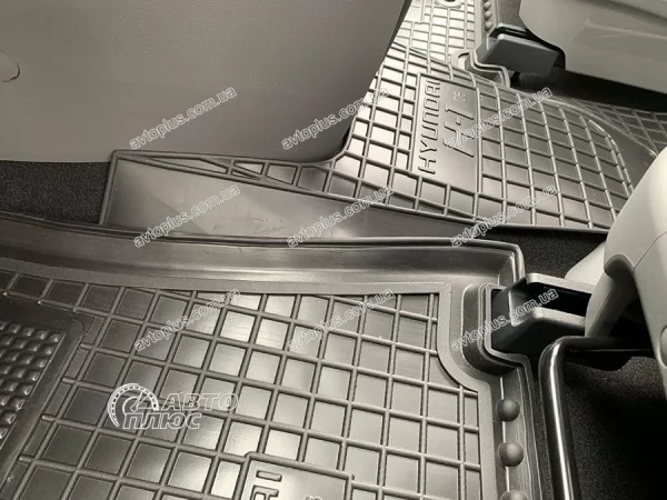 Килимки салону поліуретанові HYUNDAI (Хюндай) H-1 (2008>) (1+1 1-й ряд) - 7