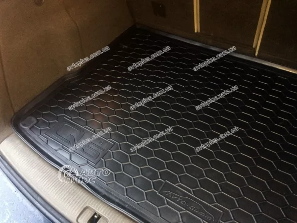 Килимки багажнику поліуретанові AUDI (Ауді) Q5 (2009>) - 1