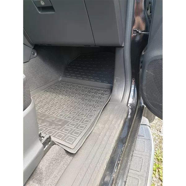 Килимки салону поліуретанові ISUZU (Ісузу) D-Max (2020>) - 3