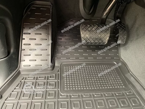 Килимки салону поліуретанові AUDI (Ауді) Q8 (2018>) - 1